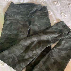 ❌SOLD❌Colorfulkoala Camo Leggings
